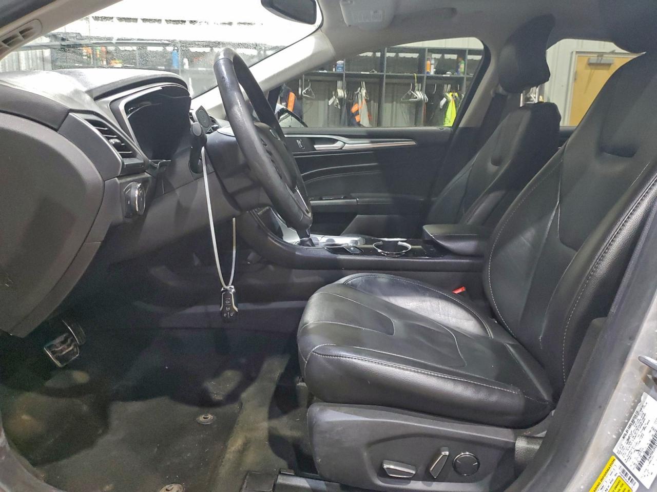 2016 Ford Fusion Titanium Hev - Image 7