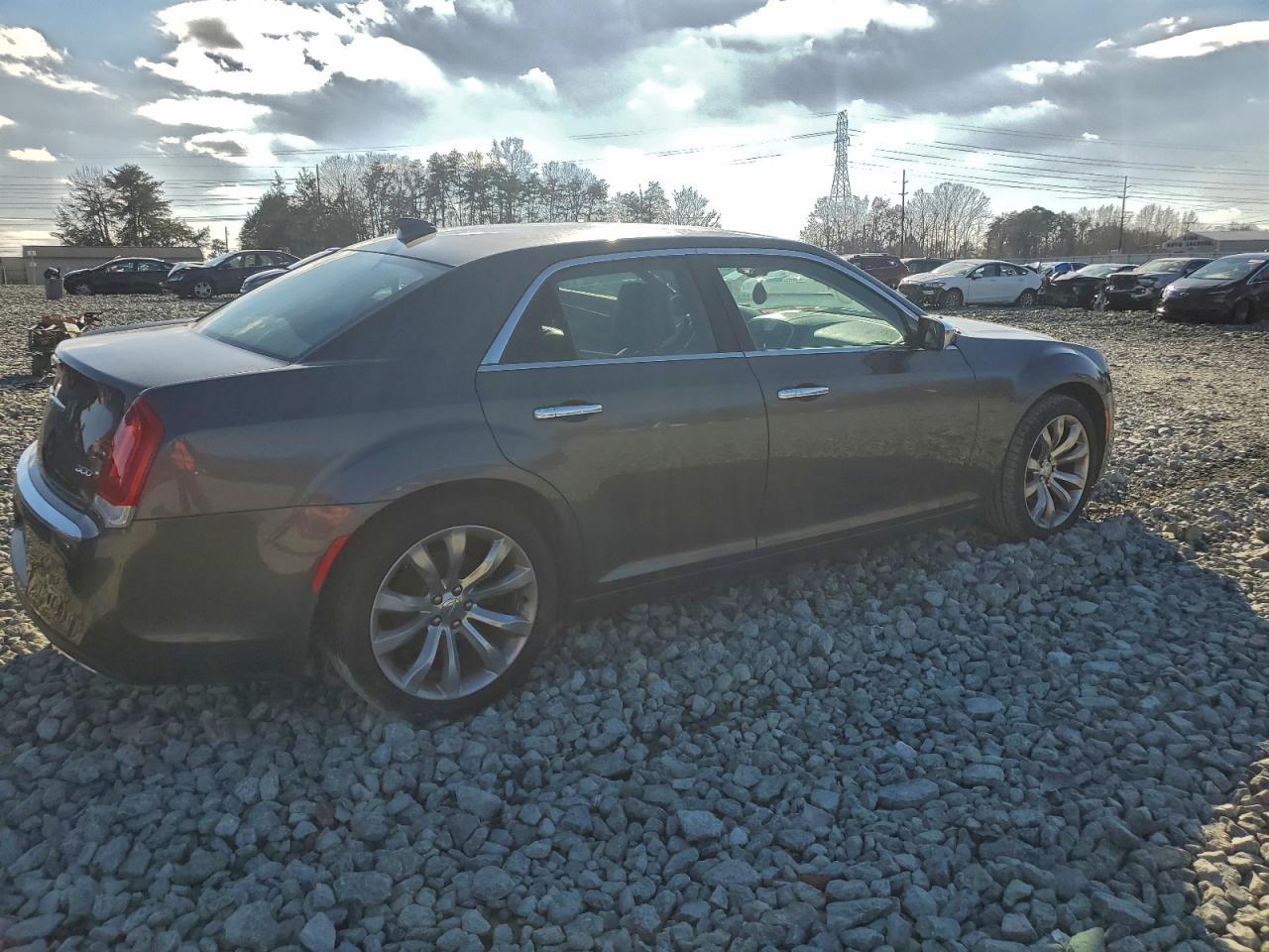 2019 Chrysler 300 Limited - Фото 3