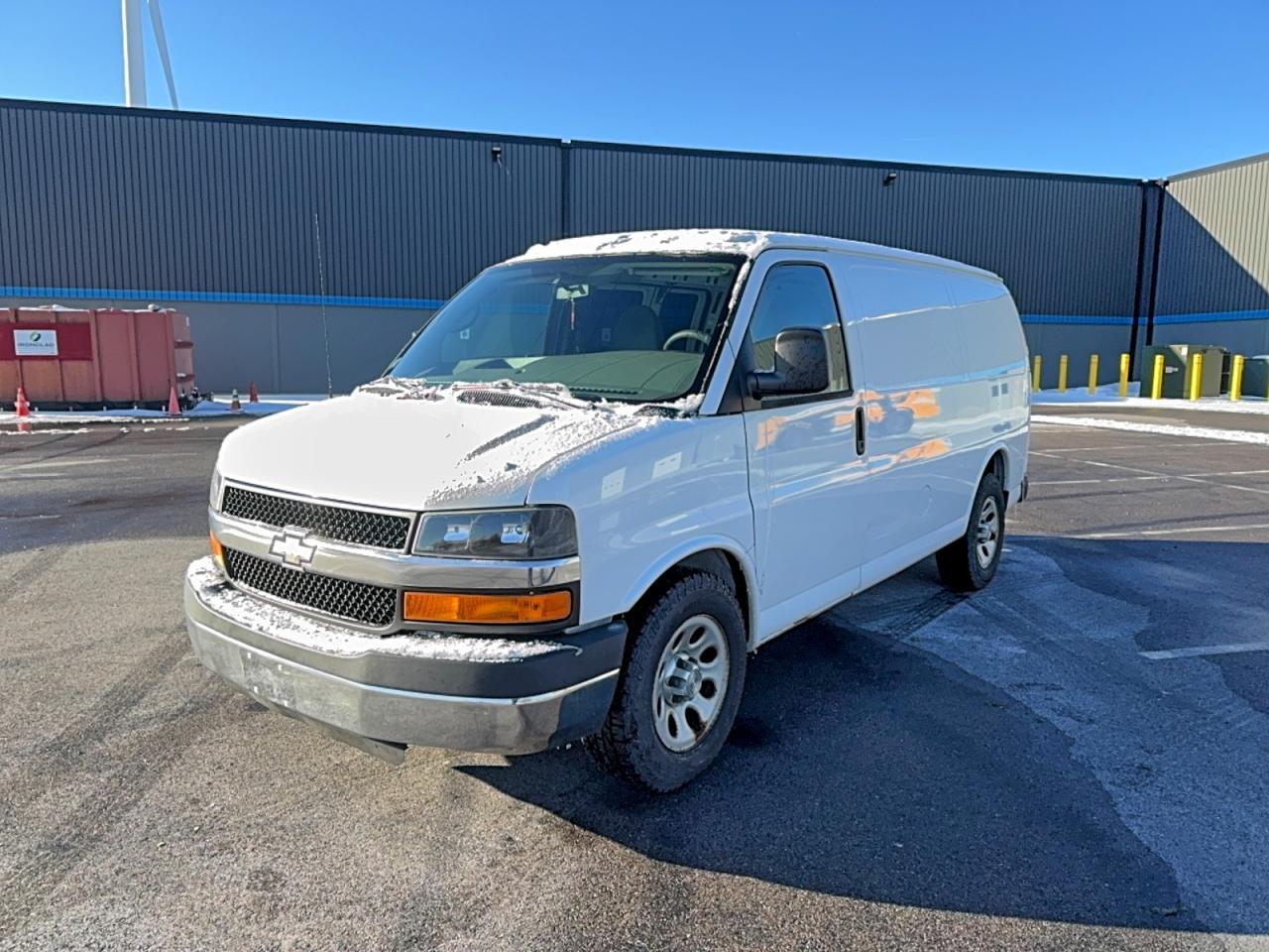 2011 Chevrolet Express G1500 - Фото 2