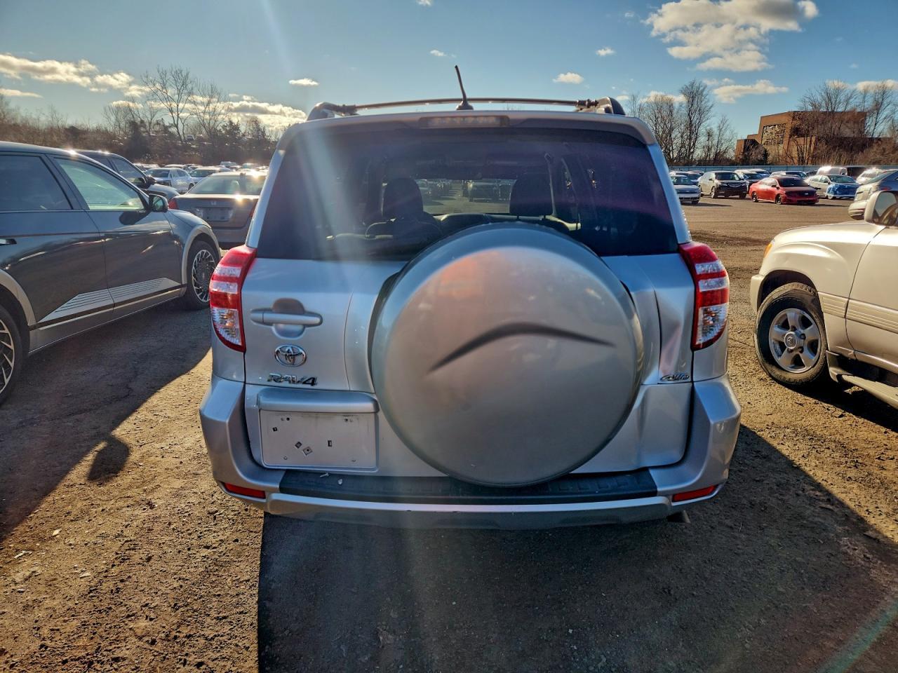 2011 Toyota Rav4 - Фото 6