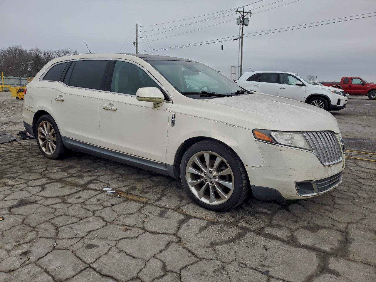 2012 Lincoln Mkt - Image 4
