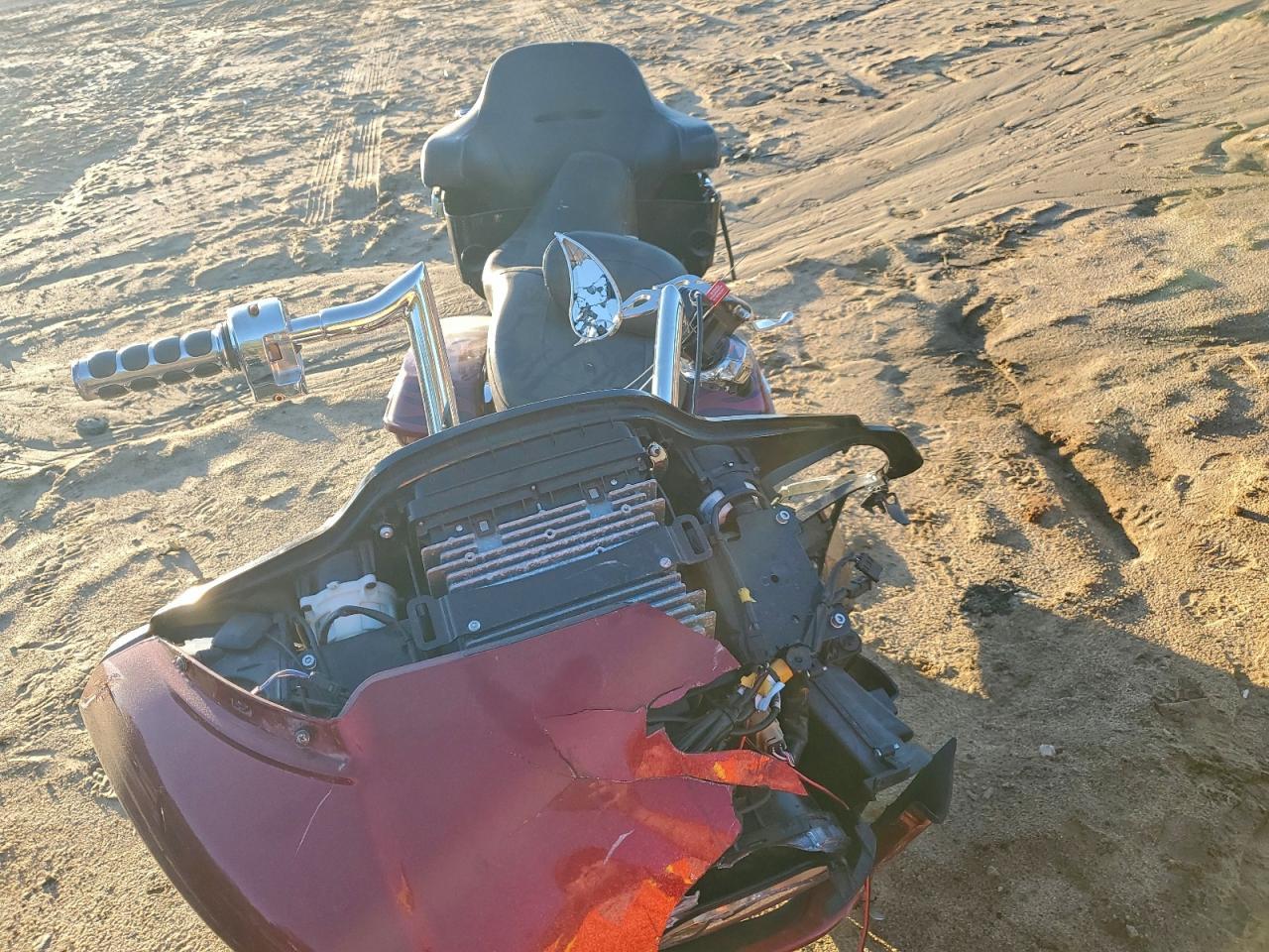 2017 Harley-Davidson Fltrxs Road Glide Special - Image 5