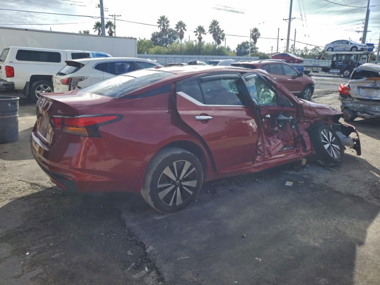 2020 Nissan Altima Sl - Фото 3