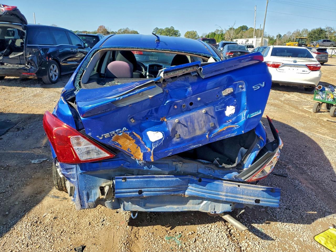 2016 Nissan Versa S - Фото 6