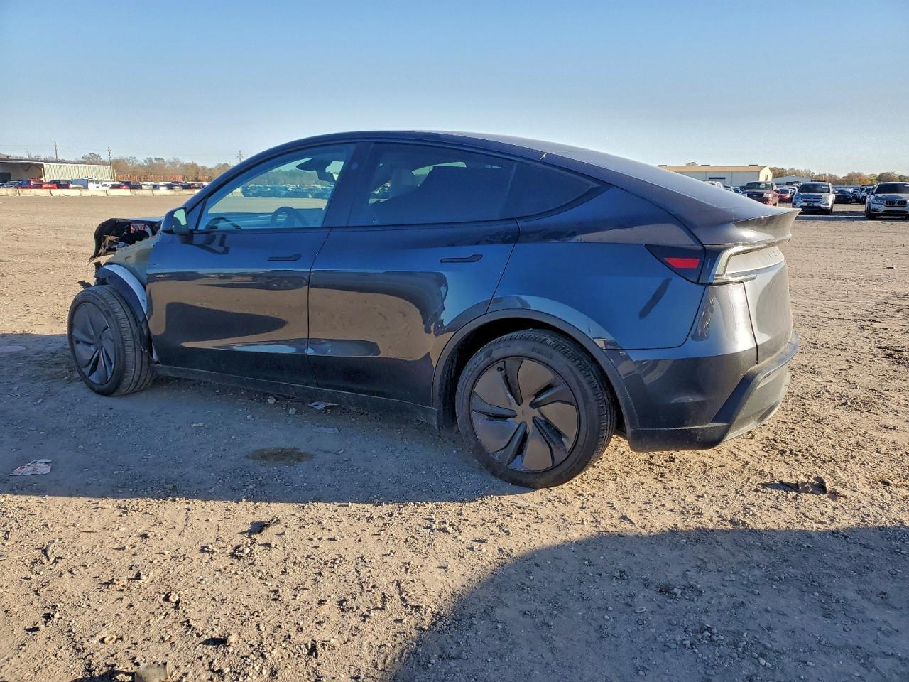 2026 Tesla Model Y - Image 2