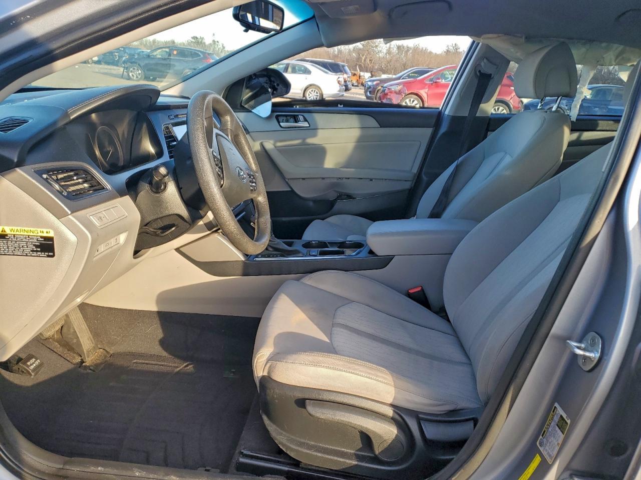 2017 Hyundai Sonata Hybrid - Image 7