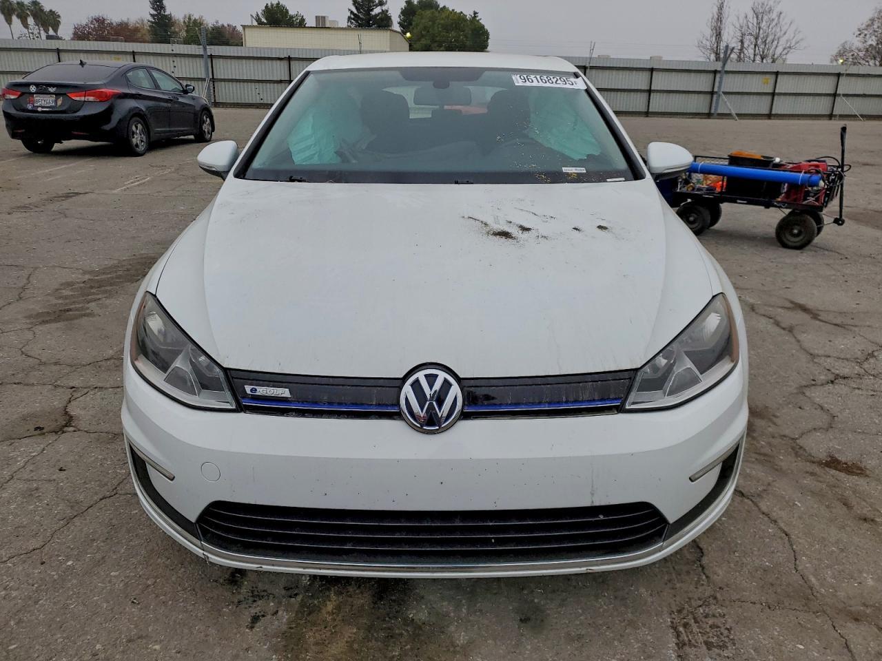 2016 Volkswagen E-Golf Se - Image 5