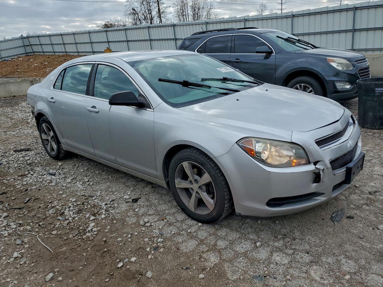 2012 Chevrolet Malibu Ls - Фото 4