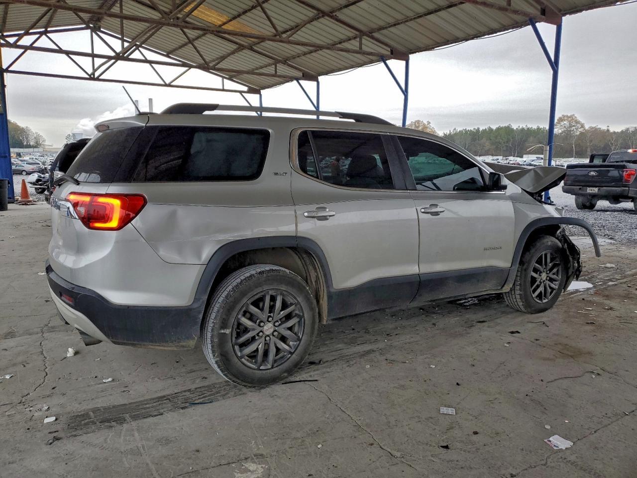 2017 GMC Acadia Slt-1 - Image 4