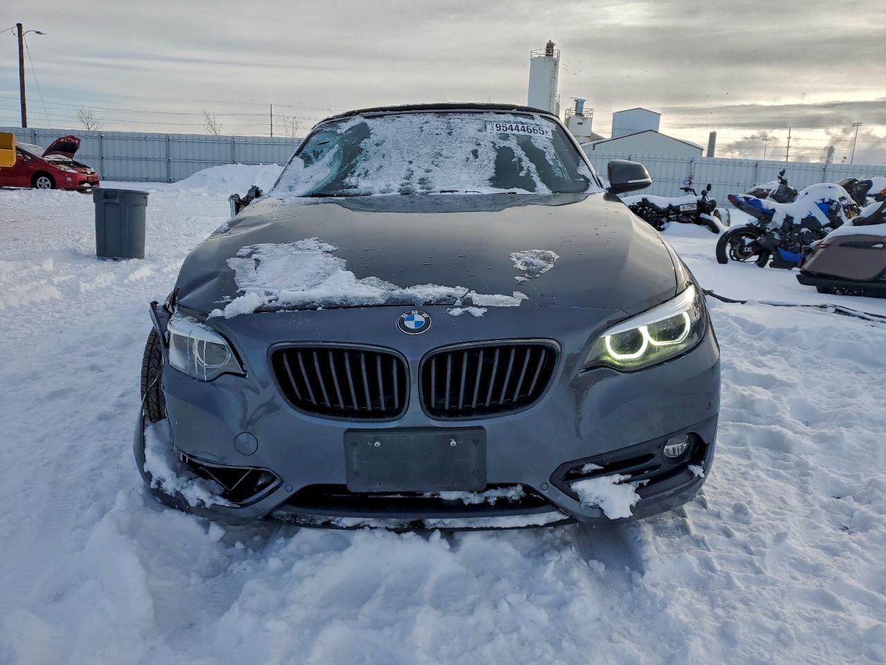 2020 BMW 230Xi - Фото 5
