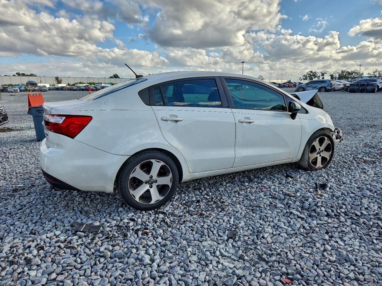 2014 Kia Rio Ex - Image 3