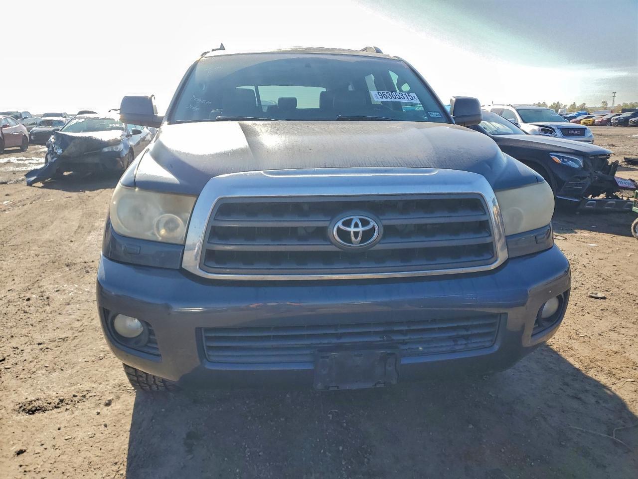 2010 Toyota Sequoia Sr5 - Image 5