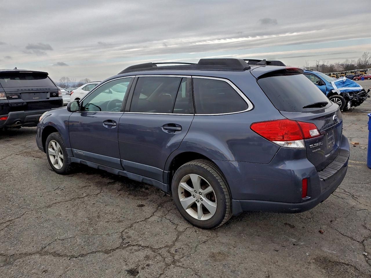 2013 Subaru Outback - Image 2