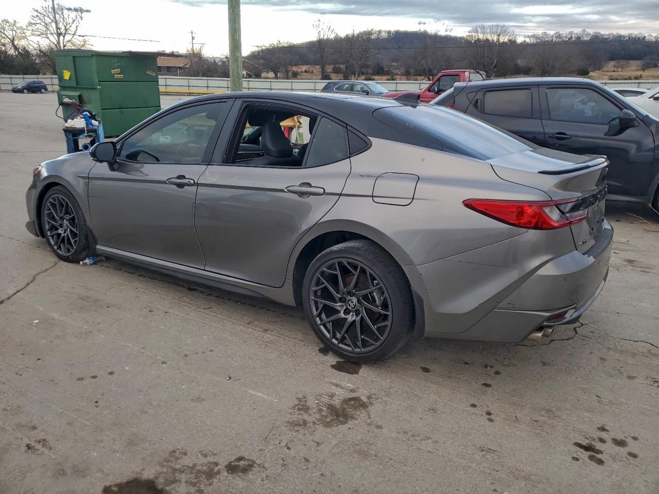 2025 Toyota Camry Xse - Фото 2