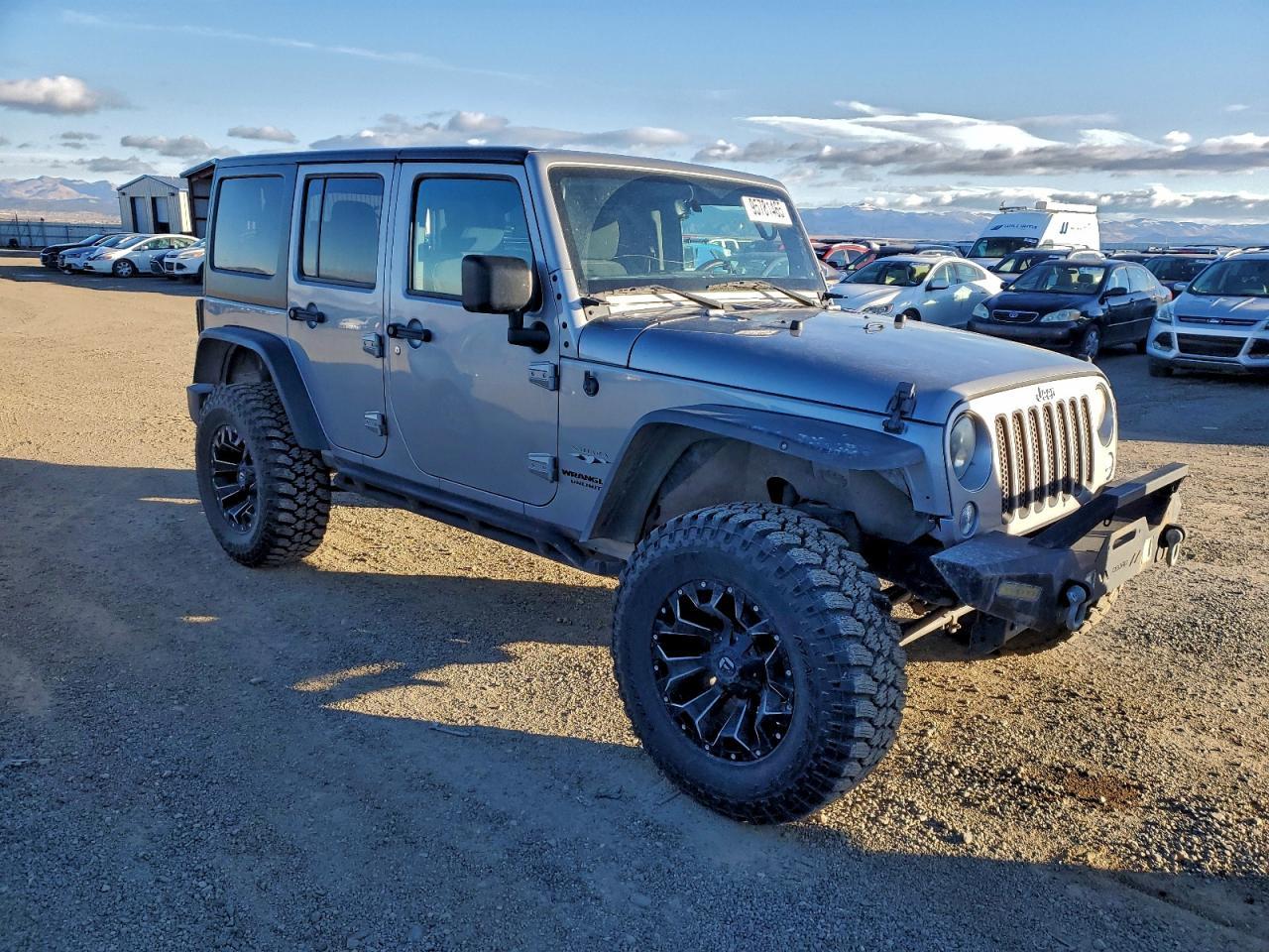 2017 Jeep Wrangler Unlimited Sahara - Image 4