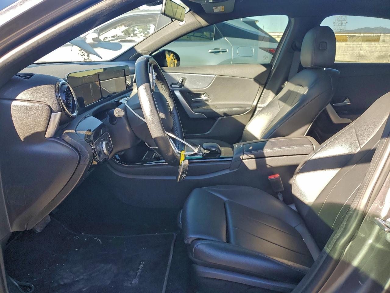 2020 Mercedes-Benz A 220 - Фото 7