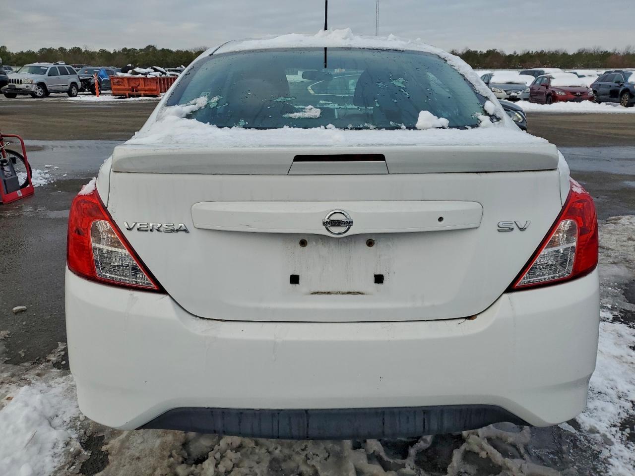 2017 Nissan Versa - Image 6