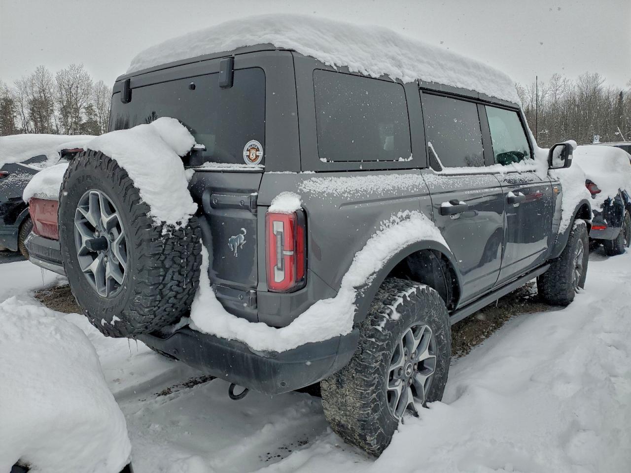 2022 Ford Bronco Base - Фото 3
