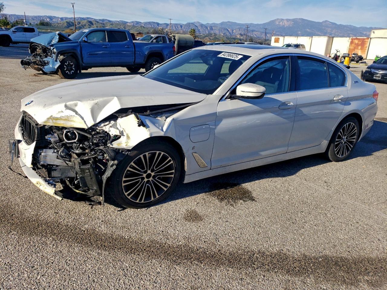 2019 BMW 530E