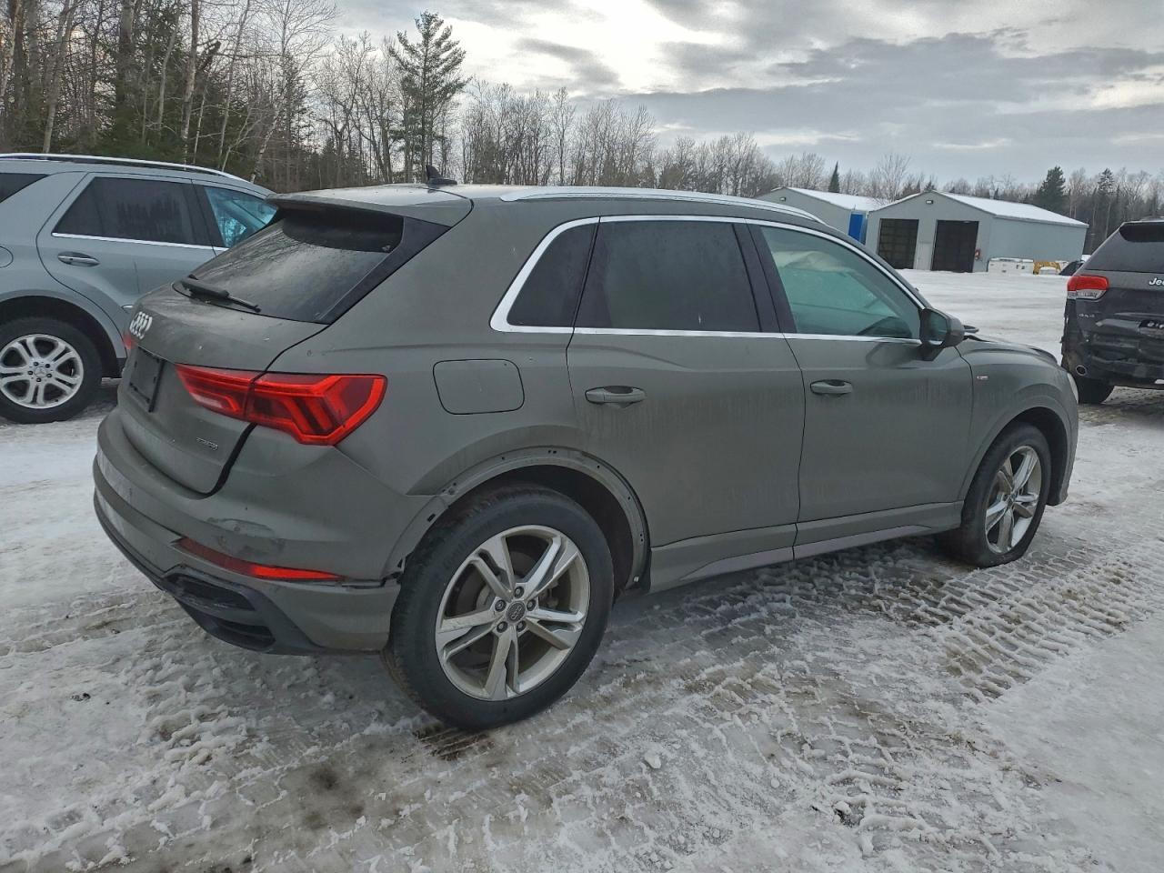 2021 Audi Q3 Premium Plus S Line 45 - Фото 3