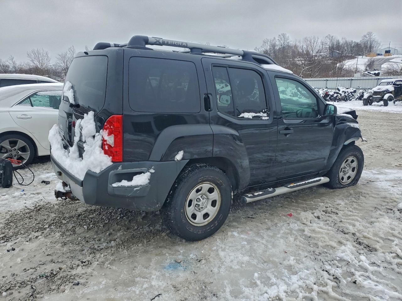 2012 Nissan Xterra Off Road - Фото 3