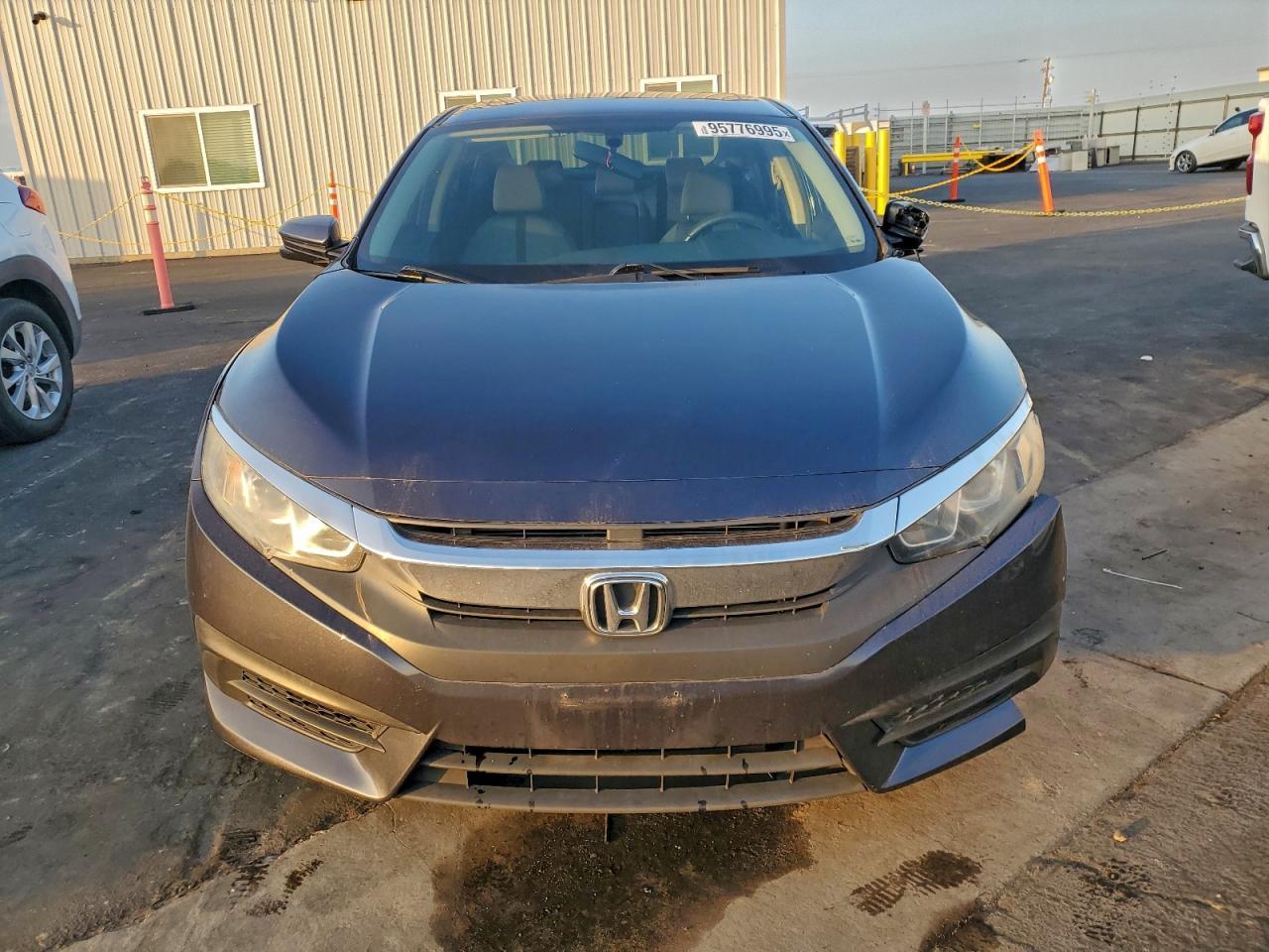 2018 Honda Civic Ex - Фото 5
