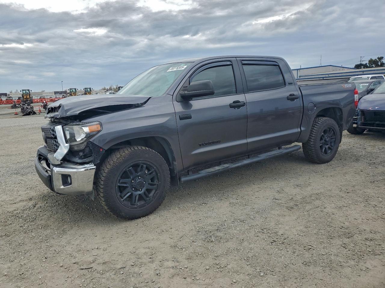 2021 Toyota Tundra Crewmax Sr5