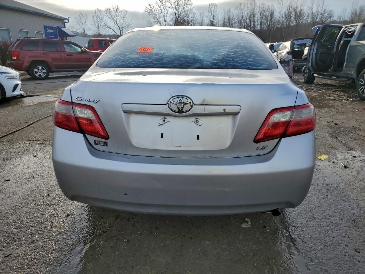 2008 Toyota Camry Le - Image 6