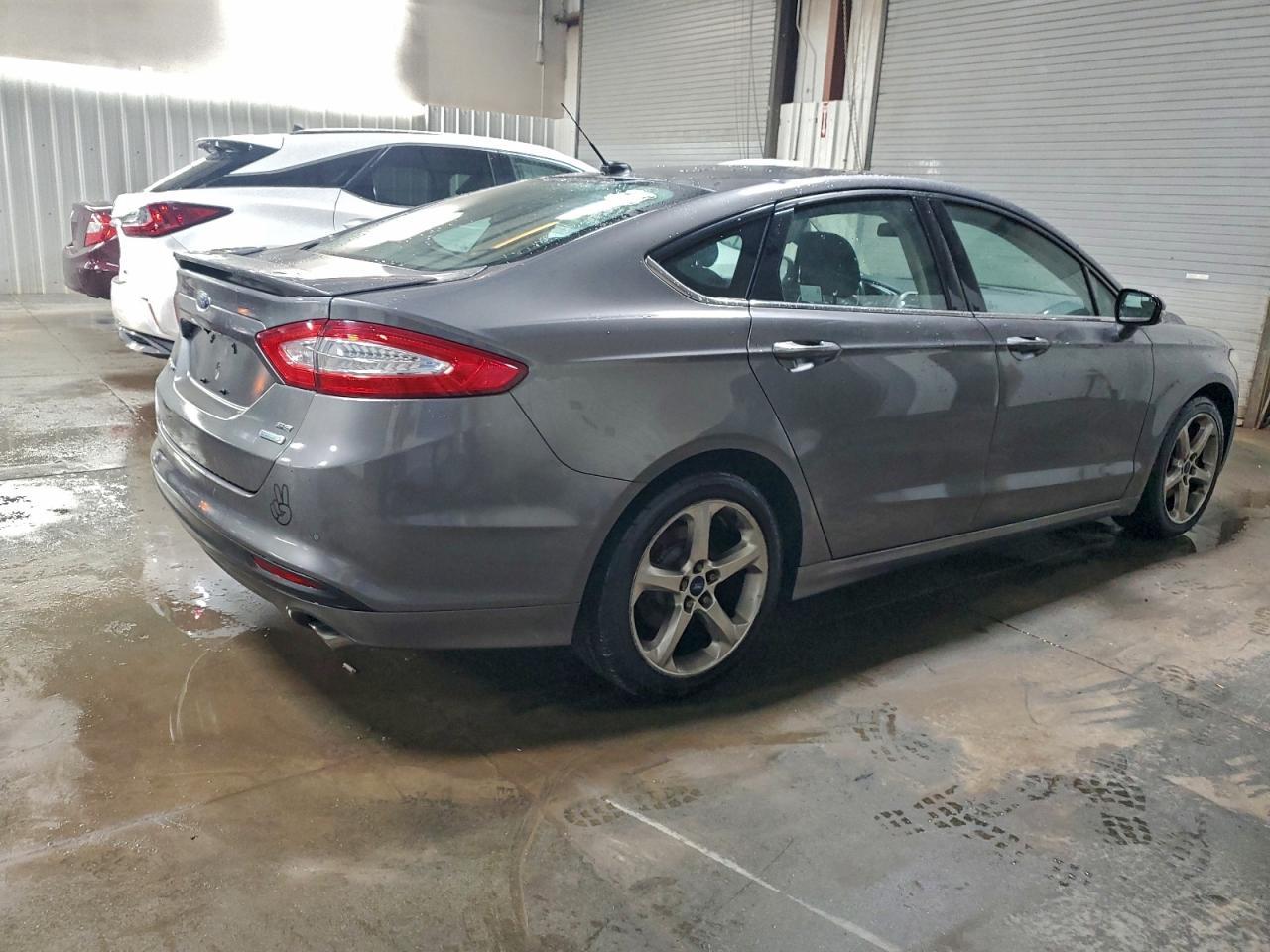 2014 Ford Fusion Se - Image 3