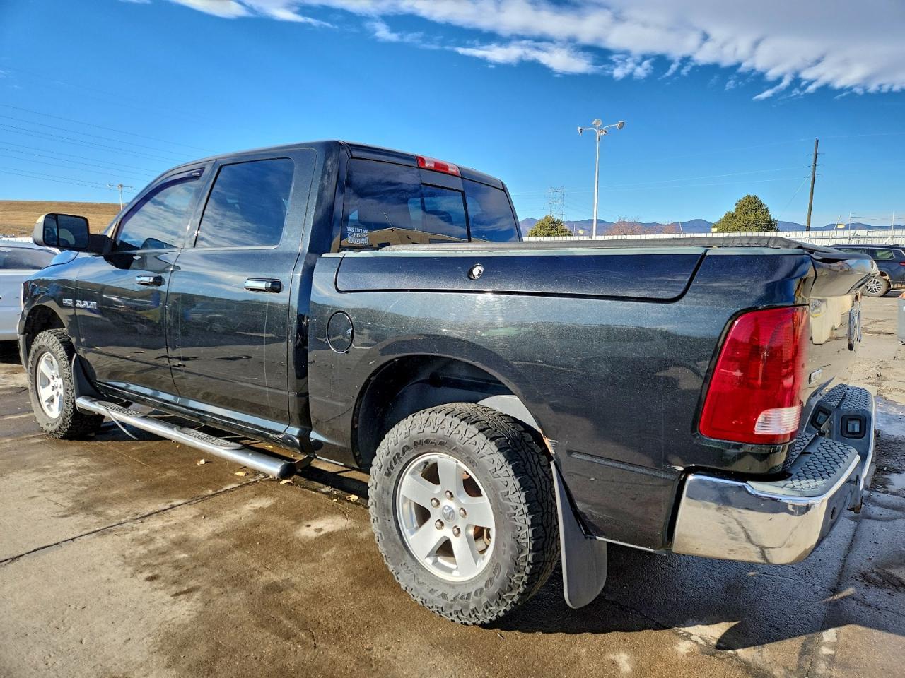2010 Dodge Ram 1500 - Фото 2