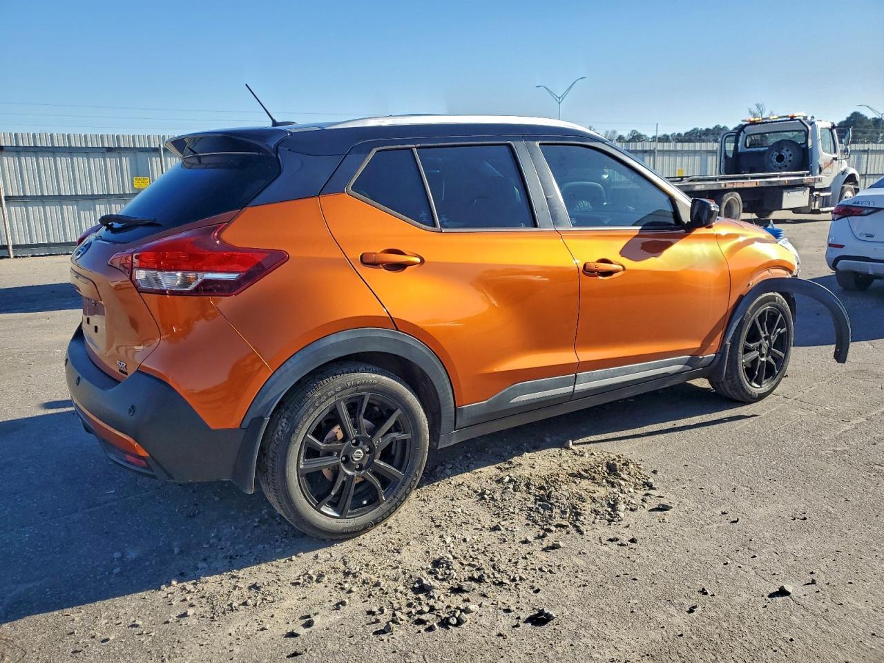 2020 Nissan Kicks Sr - Фото 3