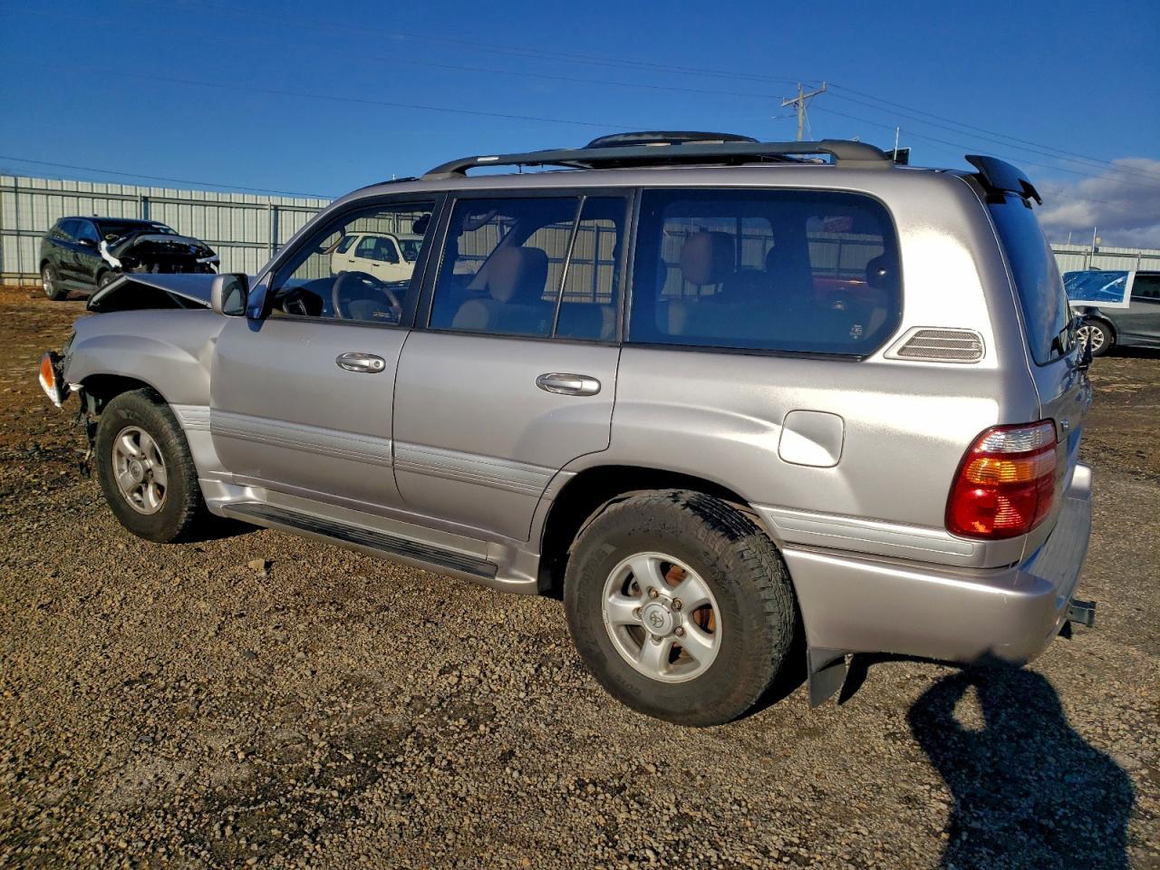 2000 Aro Land Cruiser - Image 2