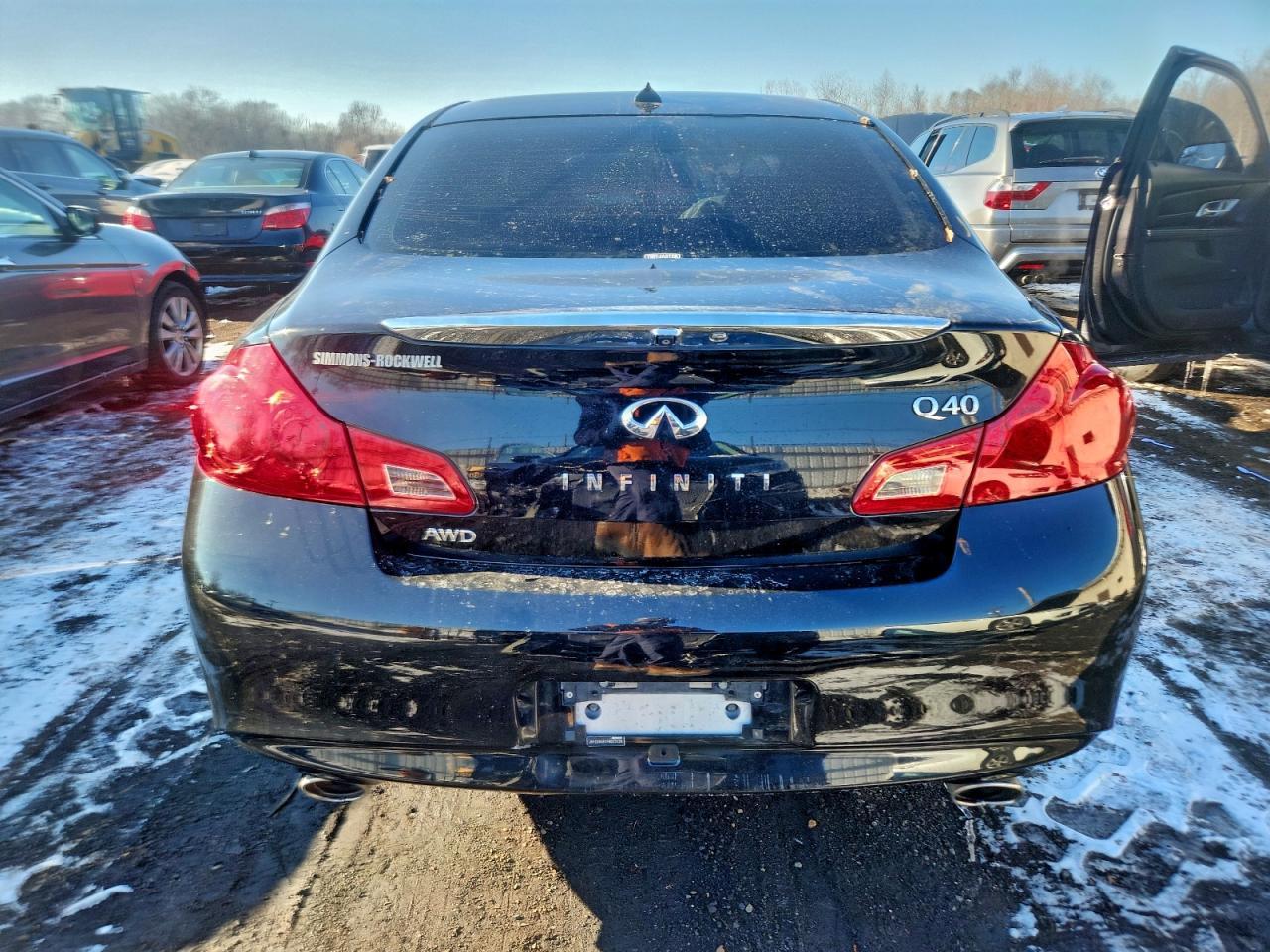 2015 Infiniti Q40 - Фото 6