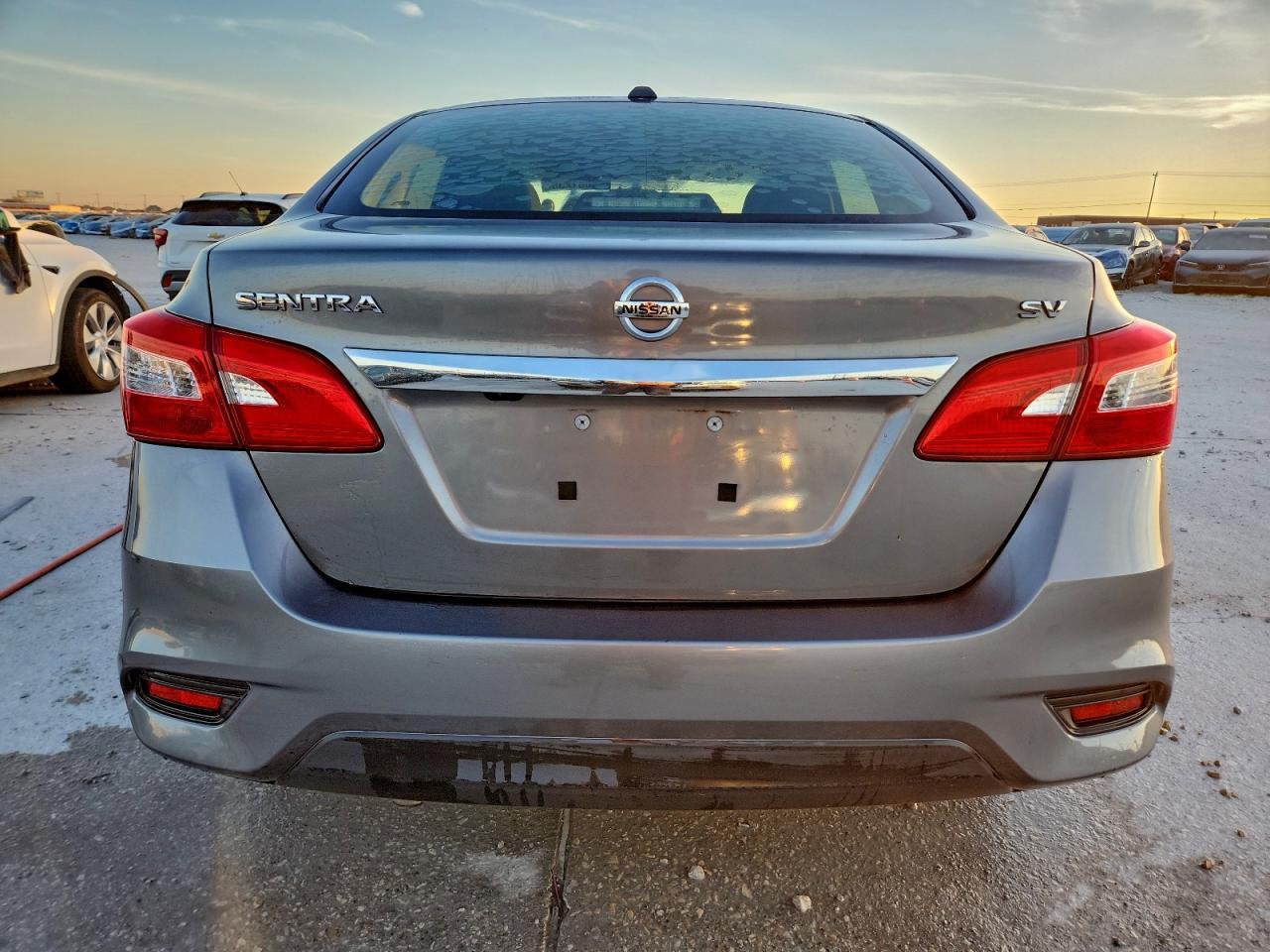 2017 Nissan Sentra S - Фото 6