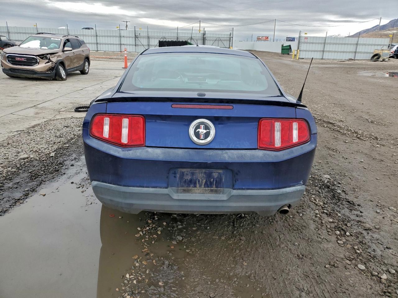 2010 Ford Mustang - Фото 6