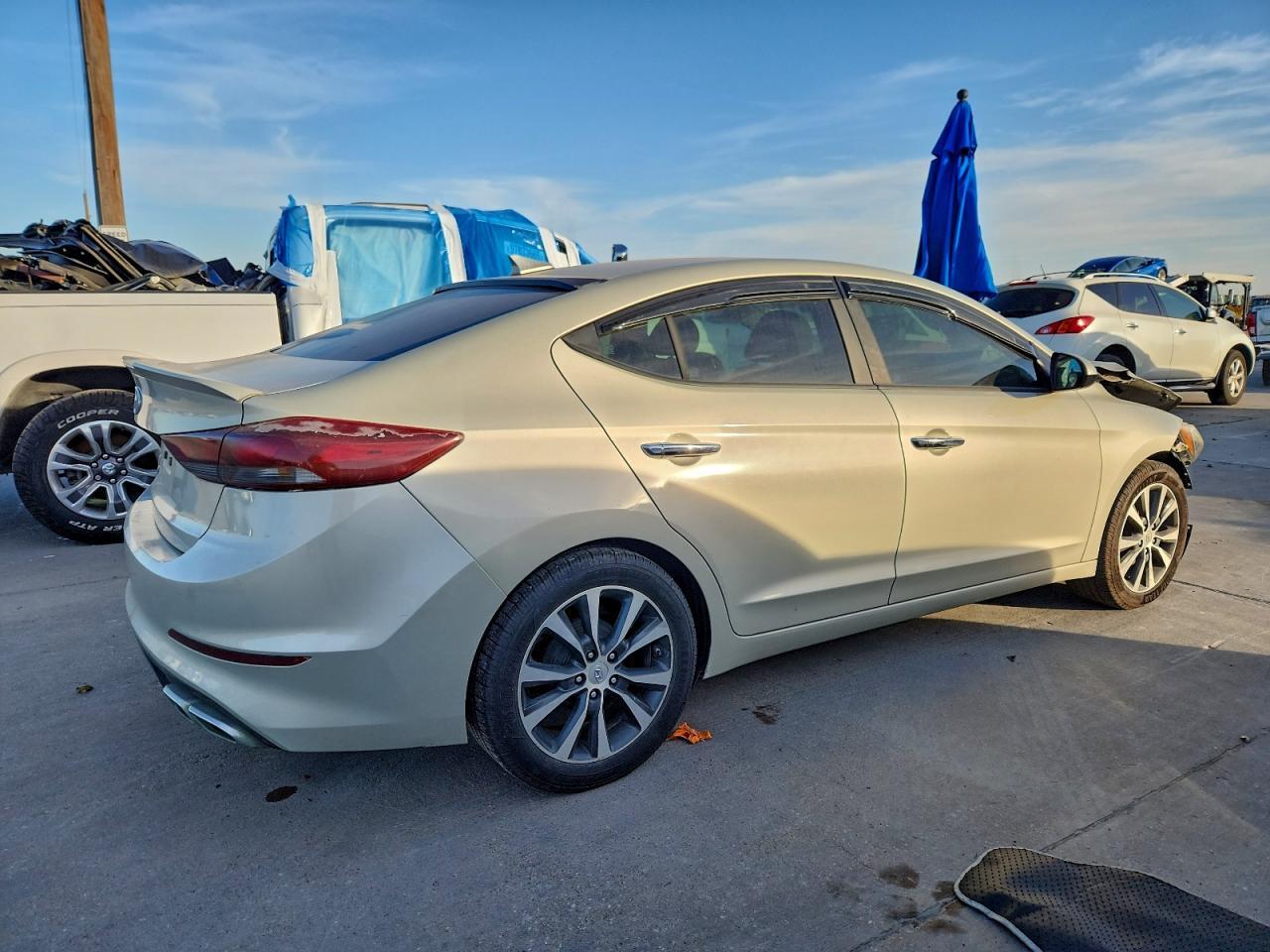 2017 Hyundai Elantra Se - Фото 3