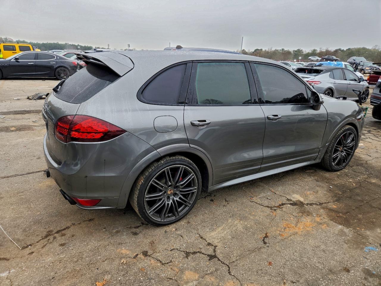 2014 Porsche Cayenne Gts - Фото 3