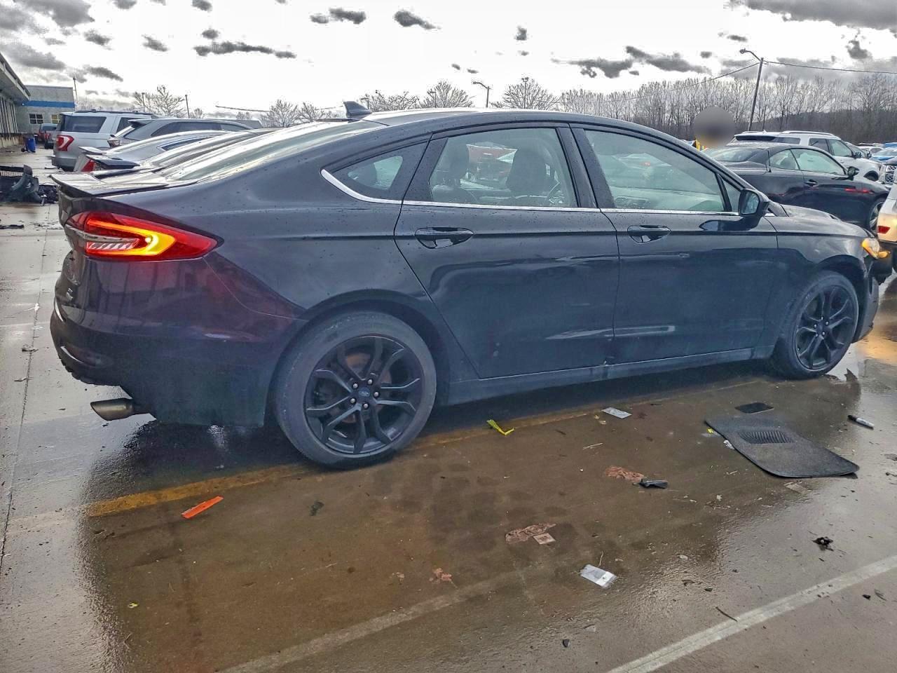 2020 Ford Fusion Se - Image 3