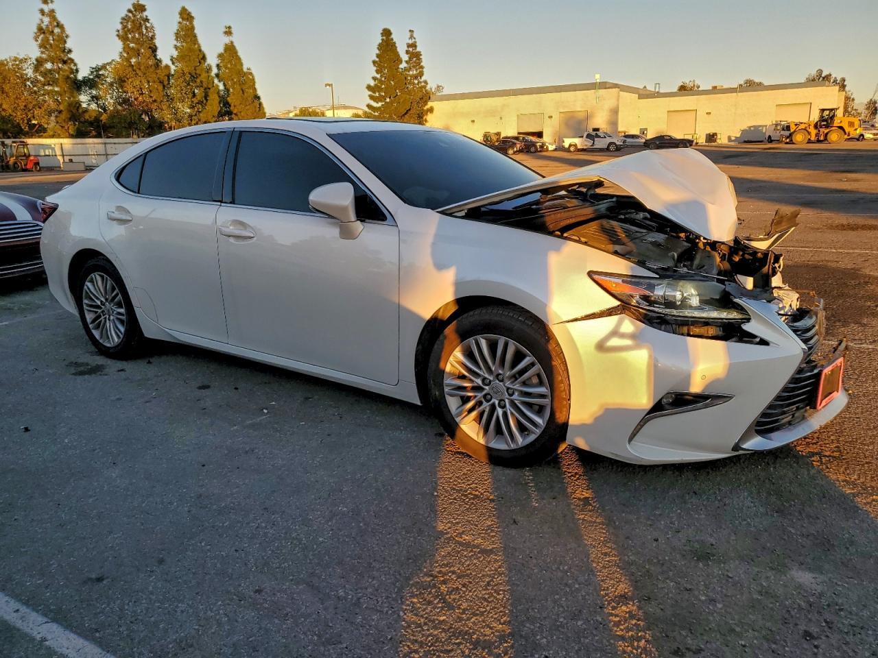 2016 Lexus Es 350 - Image 4