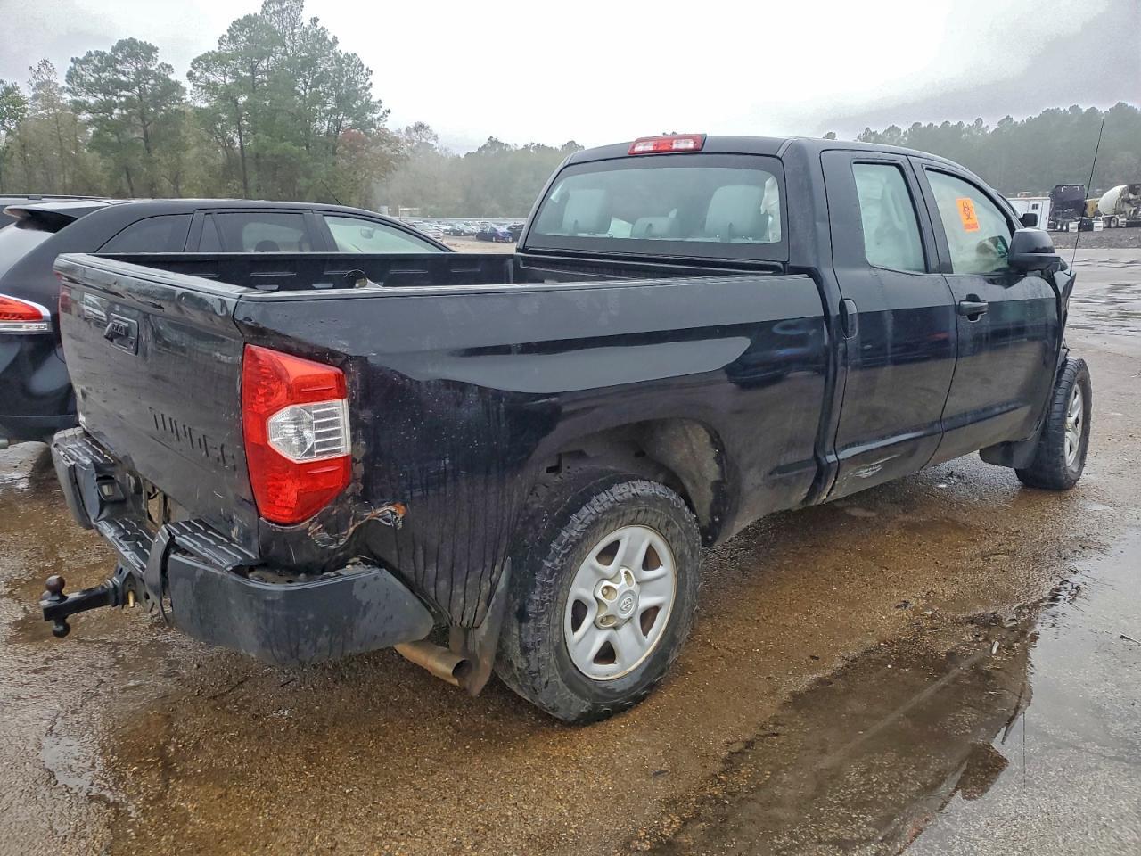 2017 Toyota Tundra Double Cab Sr - Фото 3
