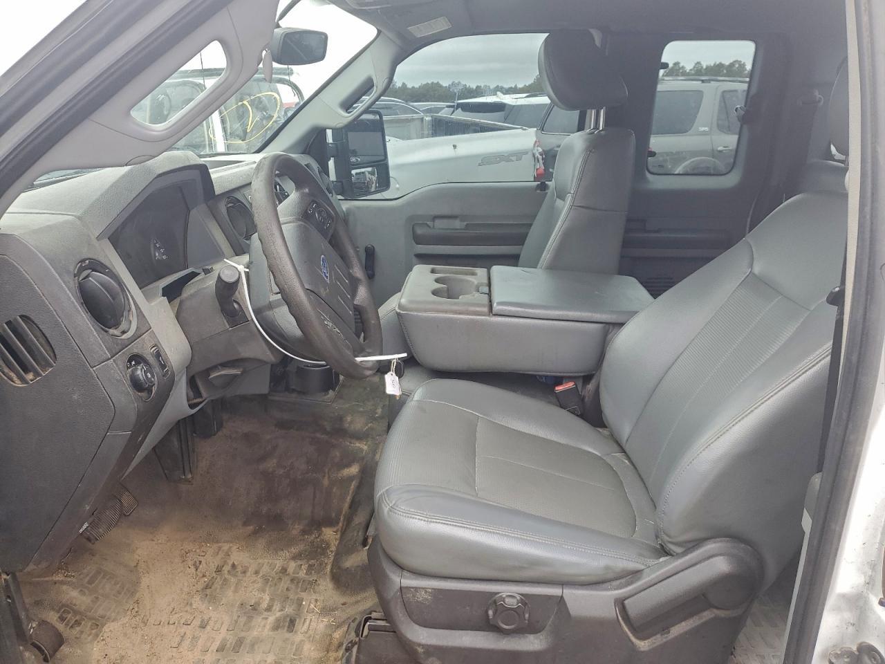 2015 Ford F250 Super Duty - Image 7