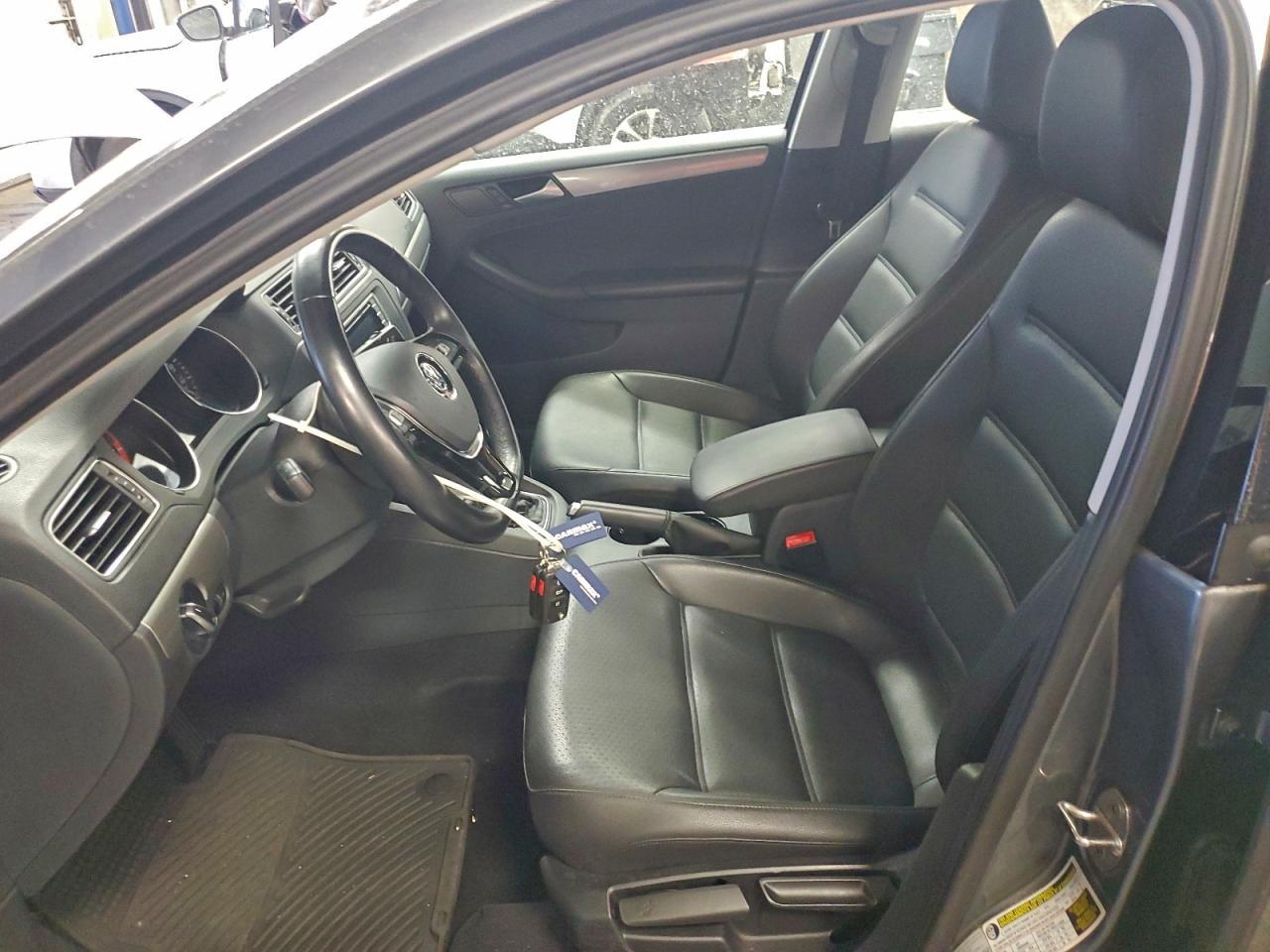2017 Volkswagen Jetta Se - Image 7