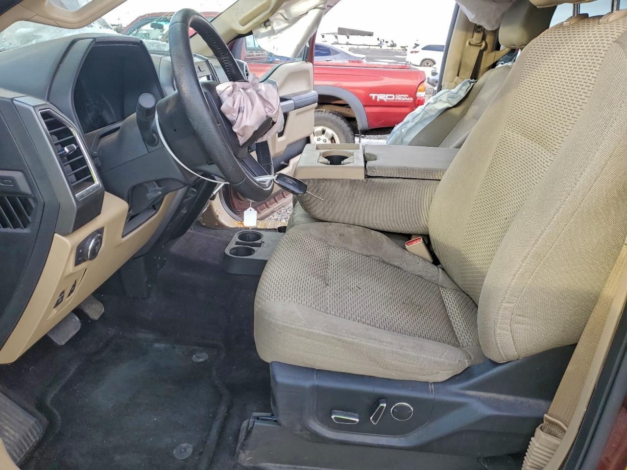 2016 Ford F150 Supercrew - Image 7