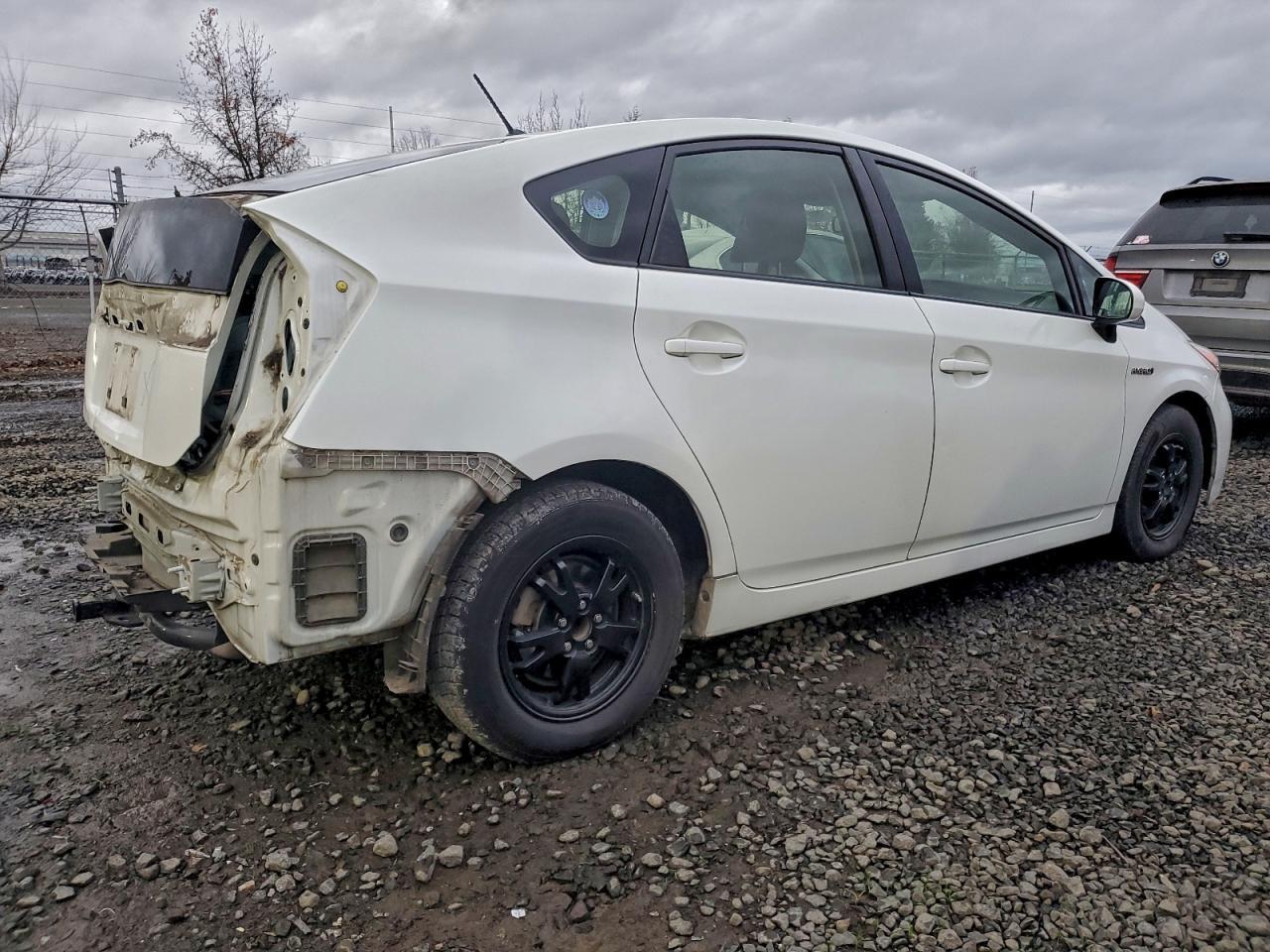 2015 Toyota Prius - Фото 3