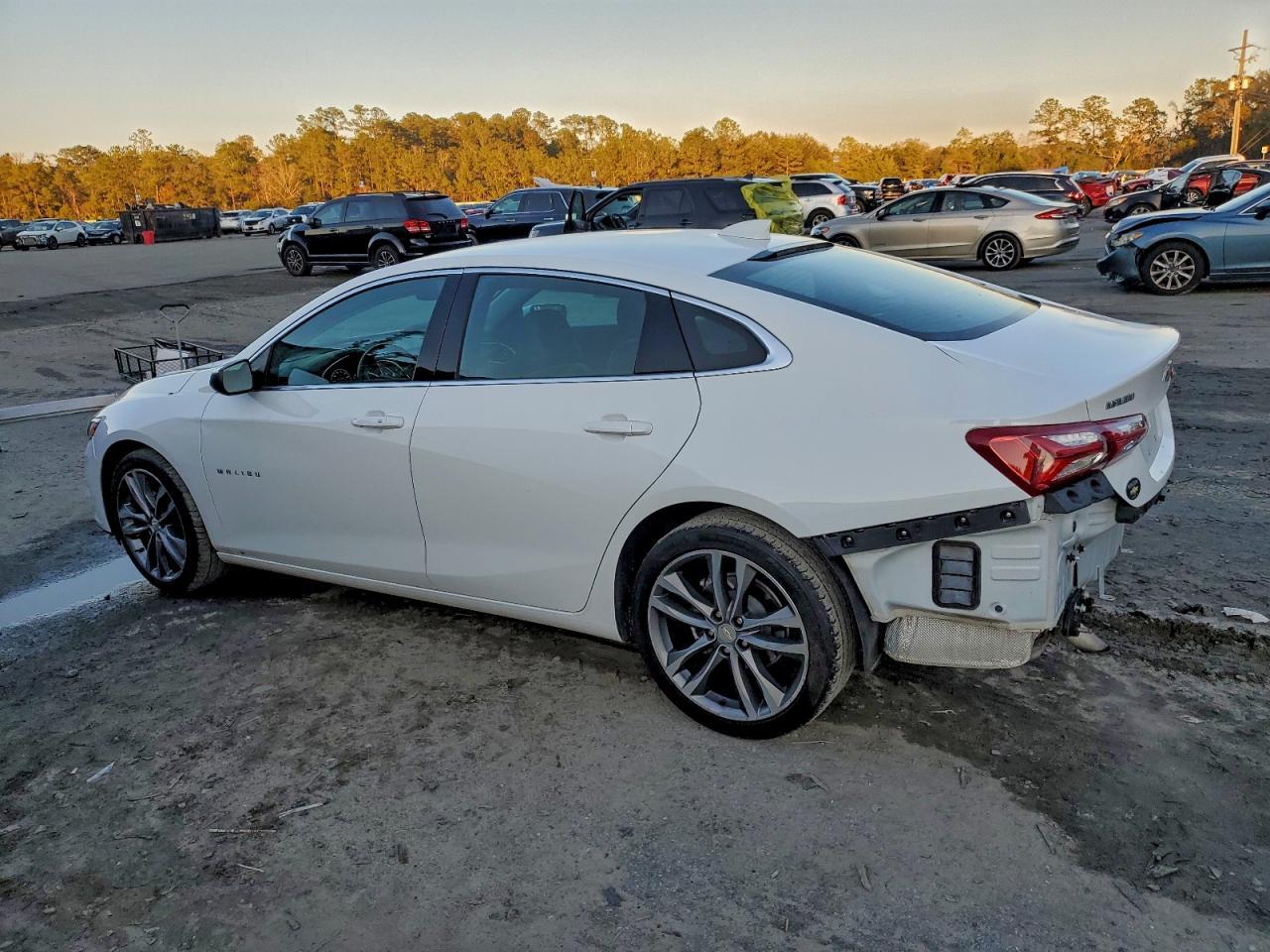 2023 Chevrolet Malibu Premier - Image 2