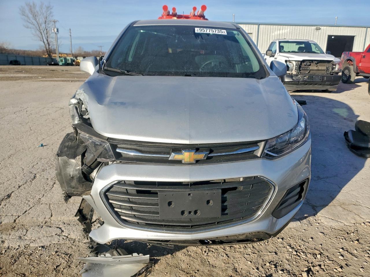 2021 Chevrolet Trax Ls - Фото 5