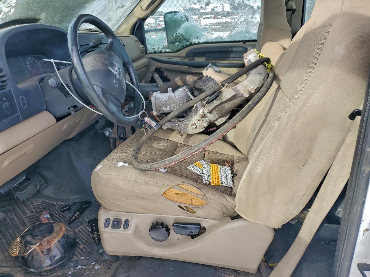 2007 Ford F550 Super Duty Truck Cab And Chassis - Image 7