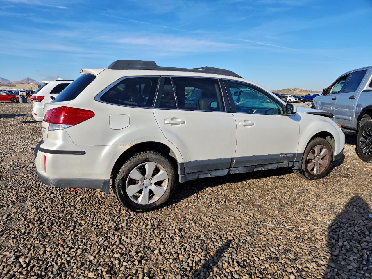 2010 Subaru Outback 2.5I Limited - Фото 3