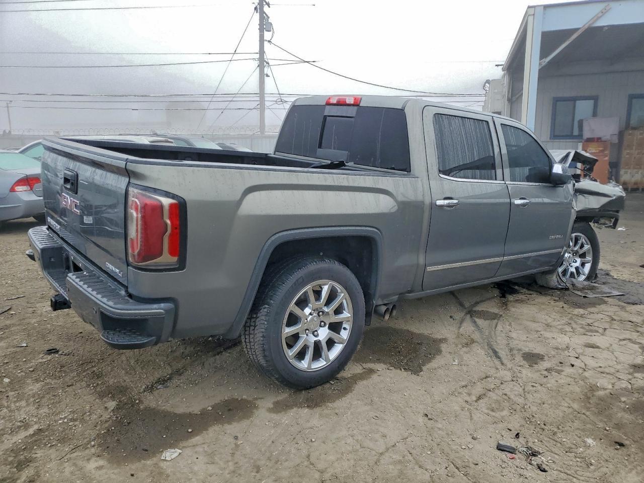 2018 GMC Sierra K1500 Denali - Image 3