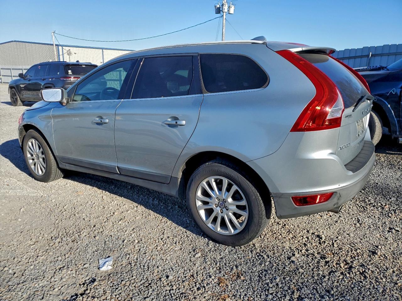 2010 Volvo Xc60 T6 - Image 2